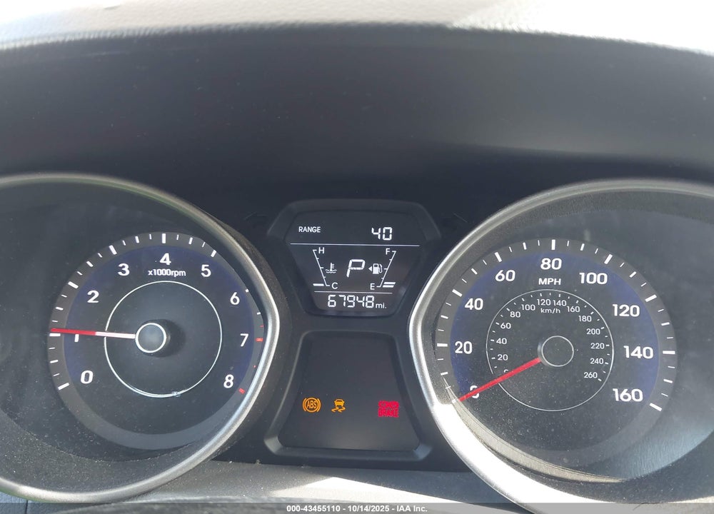 2016 HYUNDAI ELANTRA SE VIN: 5NPDH4AE5GH795457