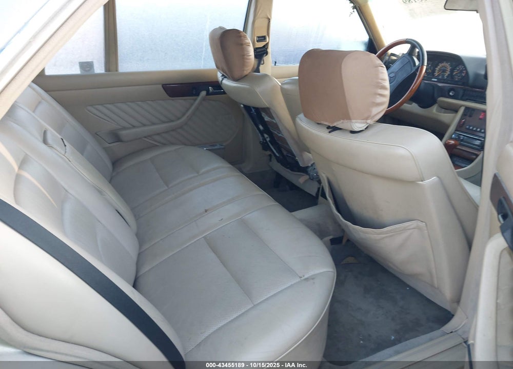 1990 MERCEDES-BENZ 420 SEL VIN: WDBCA35E6LA523021