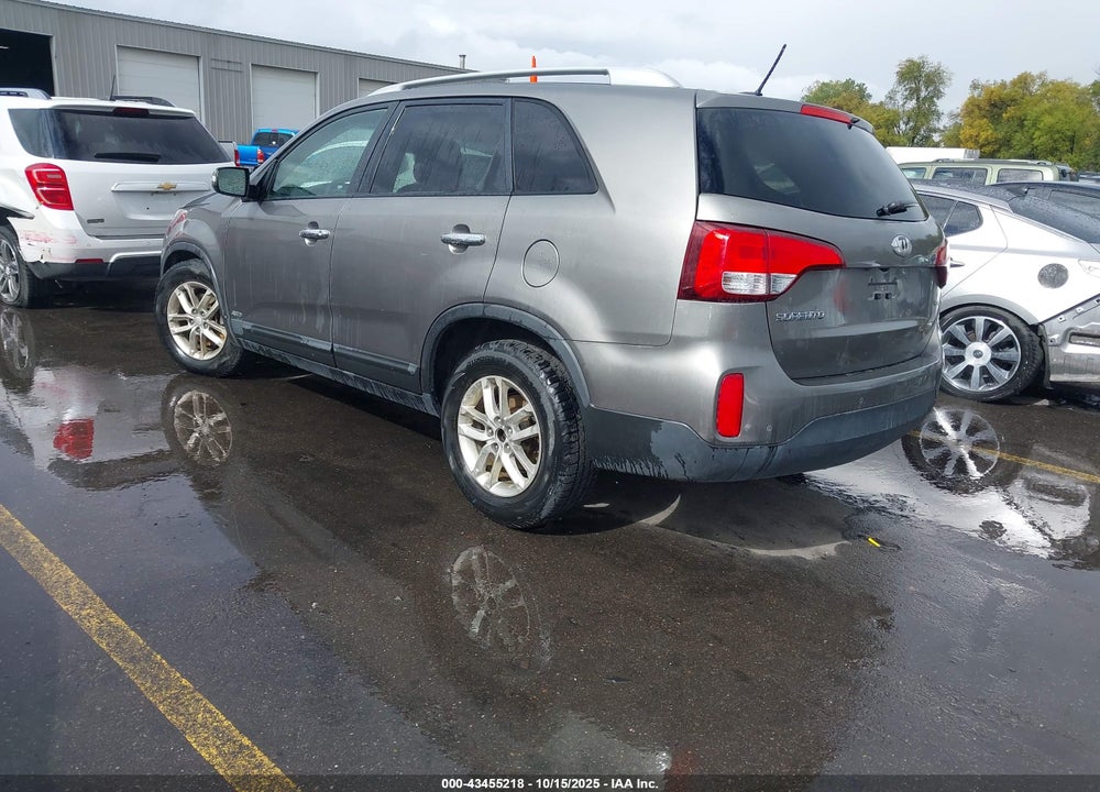 2014 KIA SORENTO LX VIN: 5XYKTCA6XEG541336