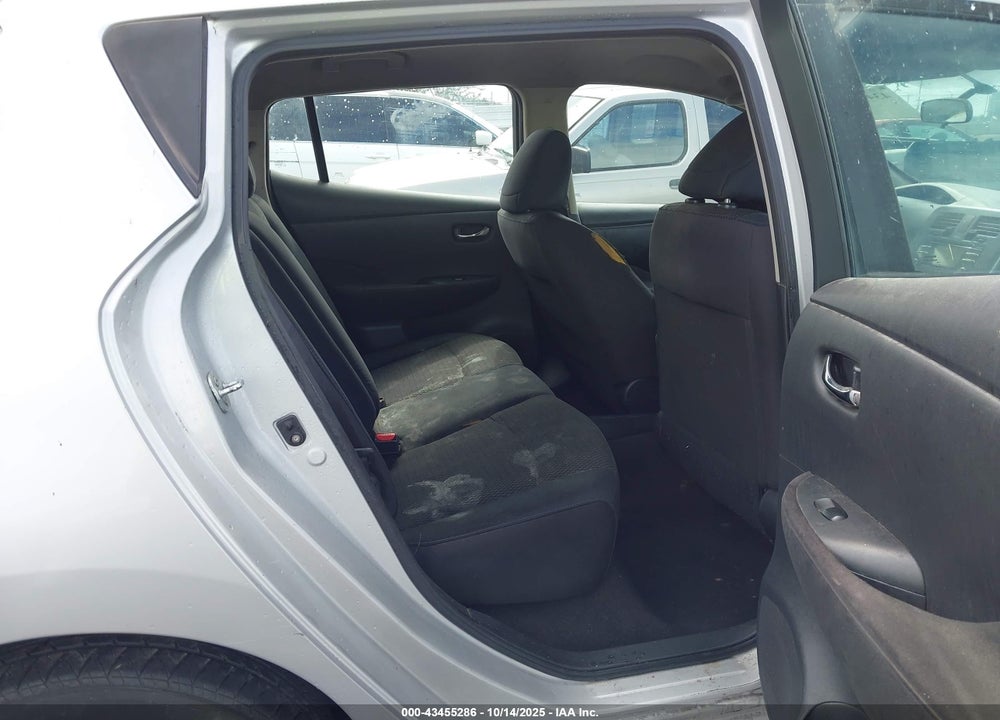 2014 NISSAN LEAF VIN: 1N4AZ0CP3EC331721