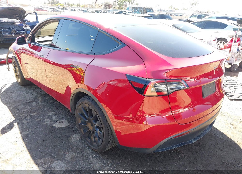 2021 TESLA MODEL Y STANDARD RANGE REAR-WHEEL DRIVE VIN: 5YJYGDED7MF121889