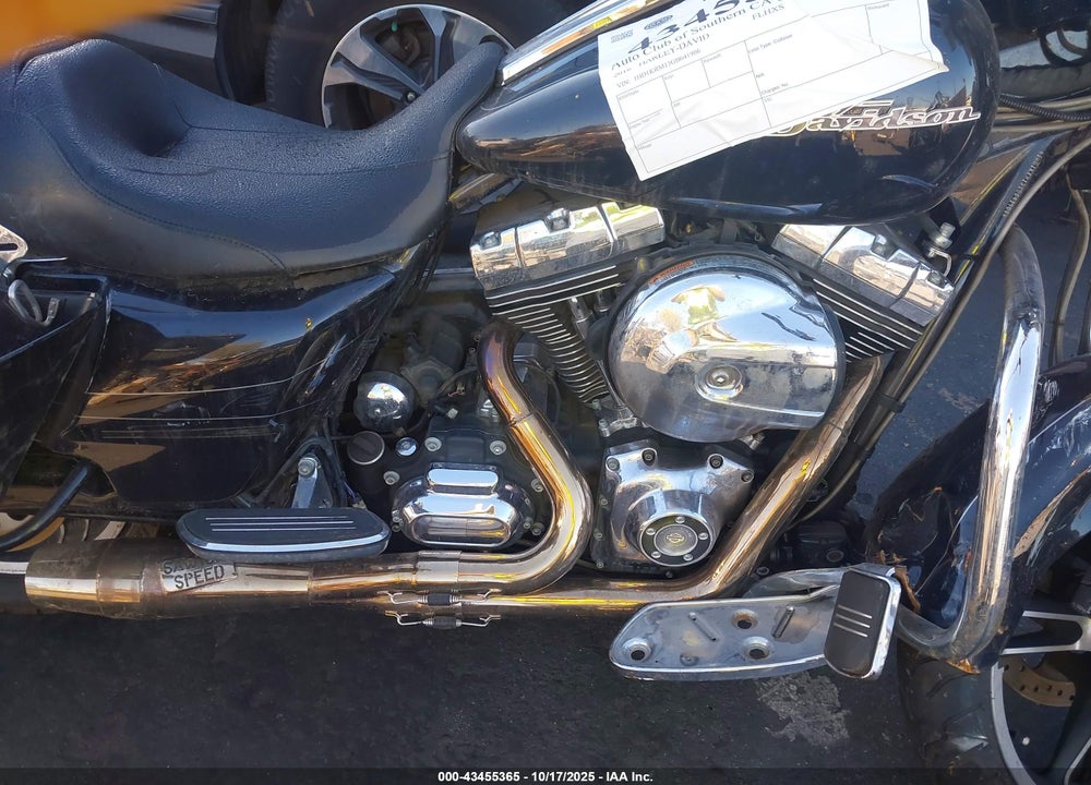 2016 HARLEY-DAVIDSON FLHXS STREET GLIDE SPECIAL VIN: 1HD1KRM13GB641906