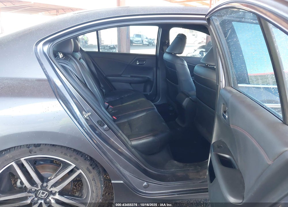 2017 HONDA ACCORD SPORT SE VIN: 1HGCR2F10HA137610