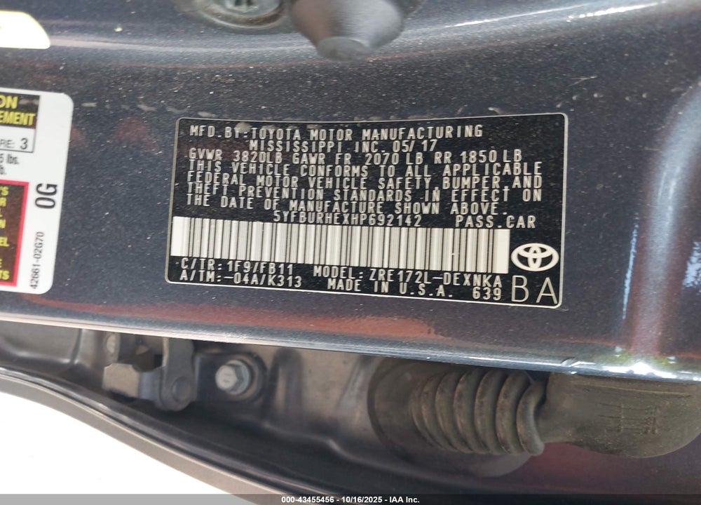 2017 TOYOTA COROLLA LE VIN: 5YFBURHEXHP692142