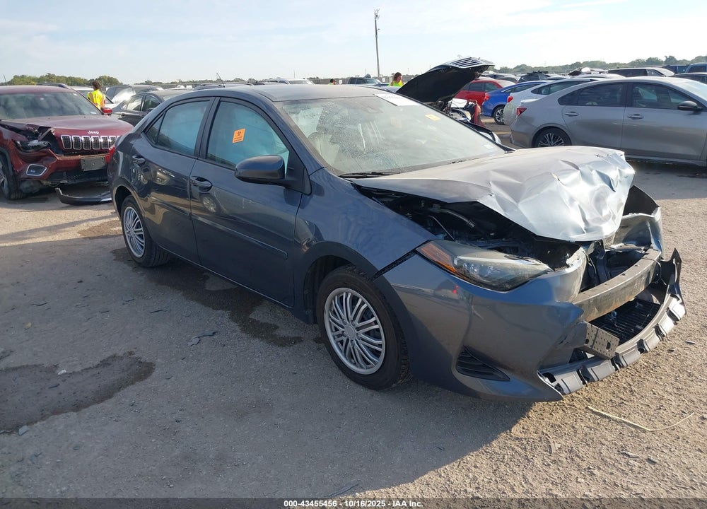 2017 TOYOTA COROLLA LE VIN: 5YFBURHEXHP692142