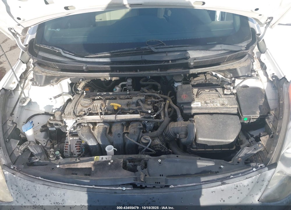 2013 HYUNDAI ELANTRA GT VIN: KMHD35LE8DU121771