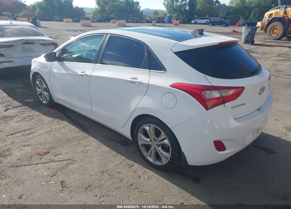 2013 HYUNDAI ELANTRA GT VIN: KMHD35LE8DU121771