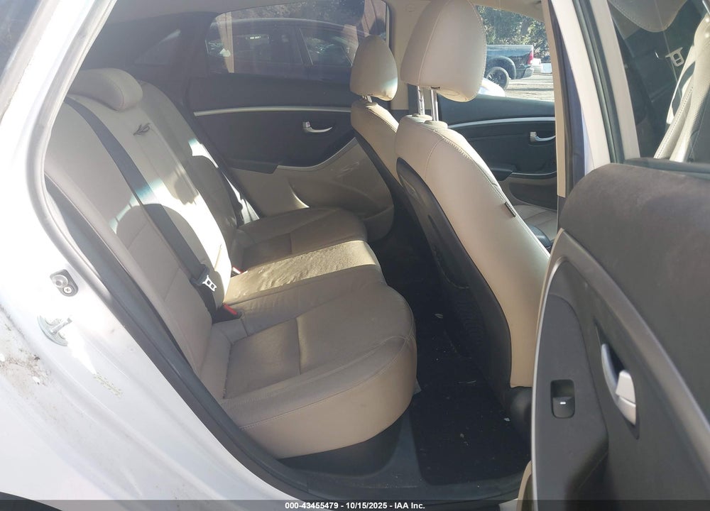 2013 HYUNDAI ELANTRA GT VIN: KMHD35LE8DU121771