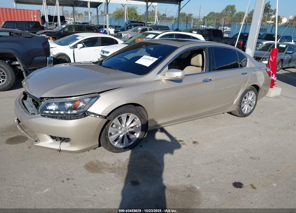 2015 HONDA ACCORD EX-L V-6 VIN: 1HGCR3F89FA009690