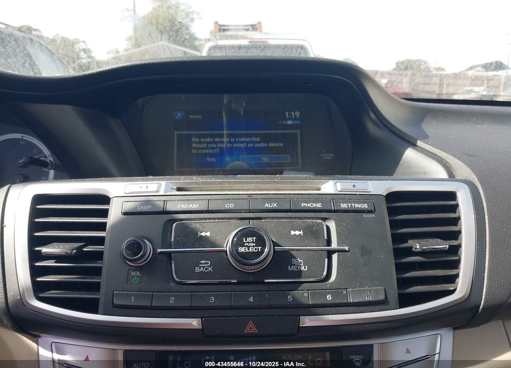 2013 HONDA ACCORD VIN: 1HGCR2F34DA147925