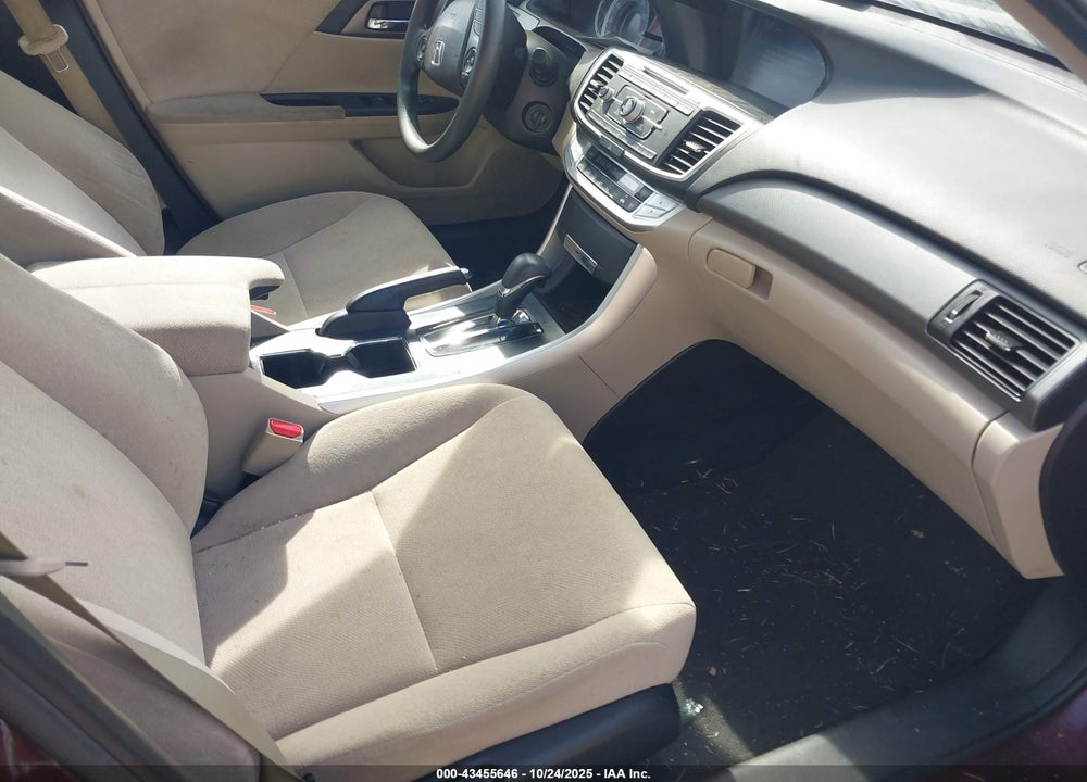 2013 HONDA ACCORD VIN: 1HGCR2F34DA147925