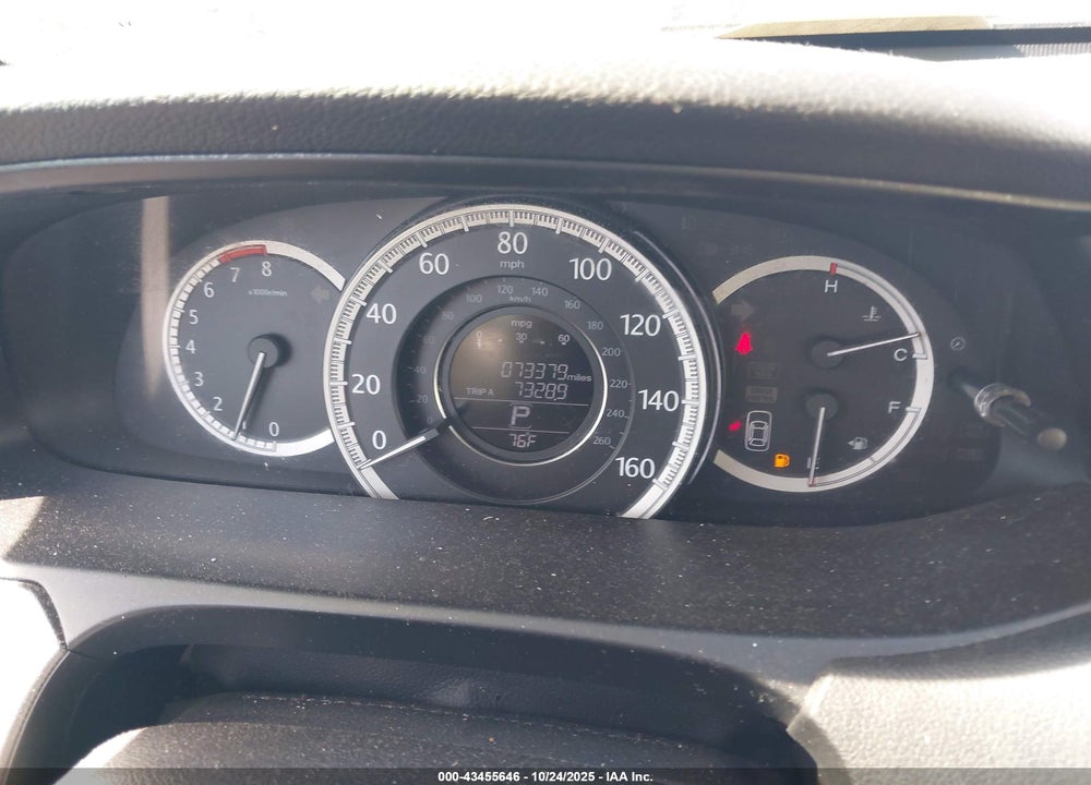 2013 HONDA ACCORD VIN: 1HGCR2F34DA147925