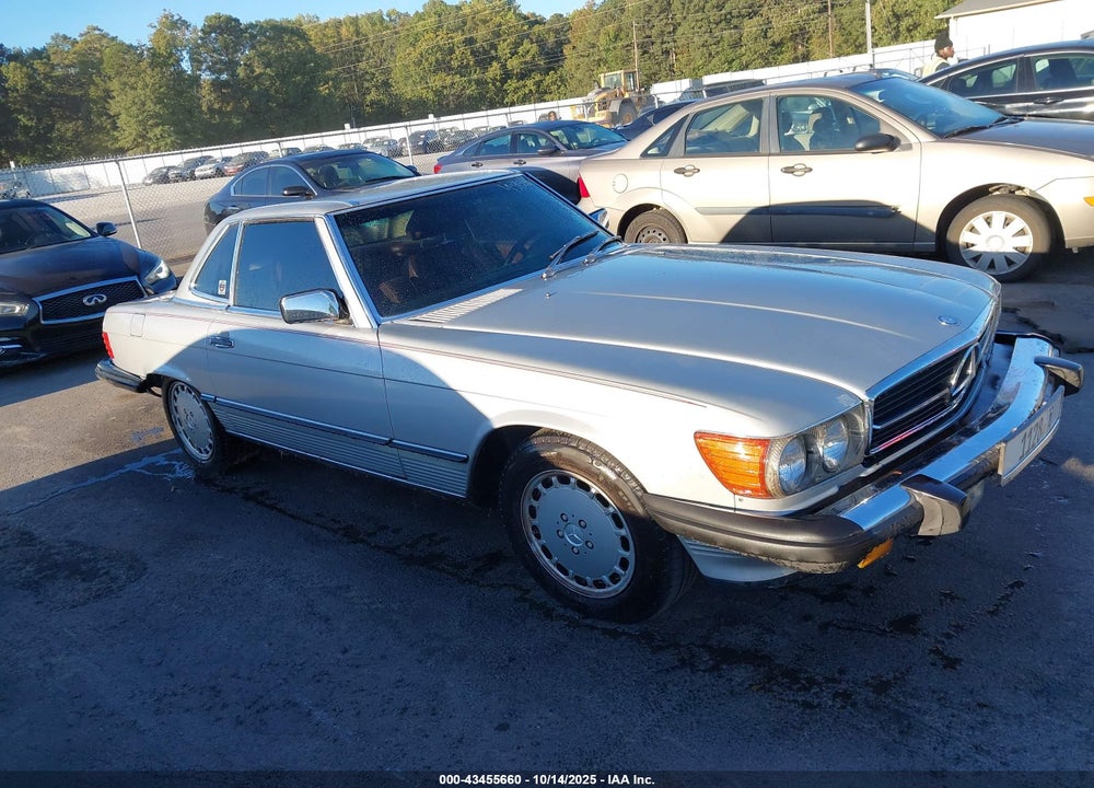 1986 MERCEDES-BENZ 560 VIN: WDBBA48DXGA053957