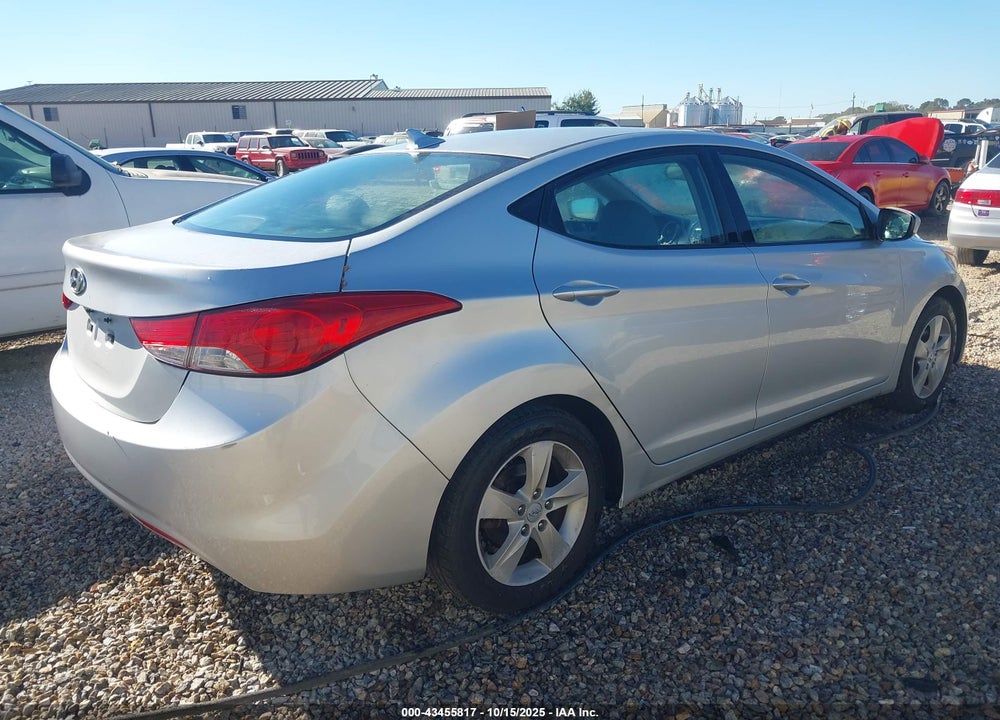 2013 HYUNDAI ELANTRA GLS VIN: KMHDH4AE4DU005689