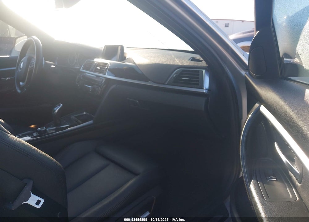 2017 BMW 330I XDRIVE VIN: WBA8D9G54HNU59282
