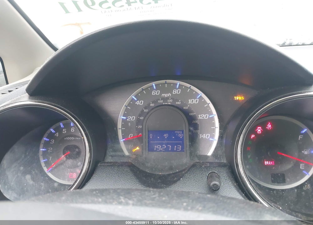 2013 HONDA FIT VIN: JHMGE8H57DC026497