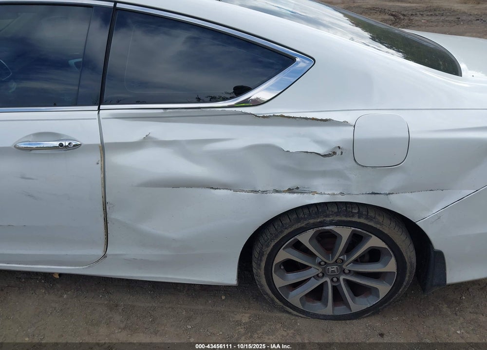 2013 HONDA ACCORD VIN: 1HGCT2B88DA010649
