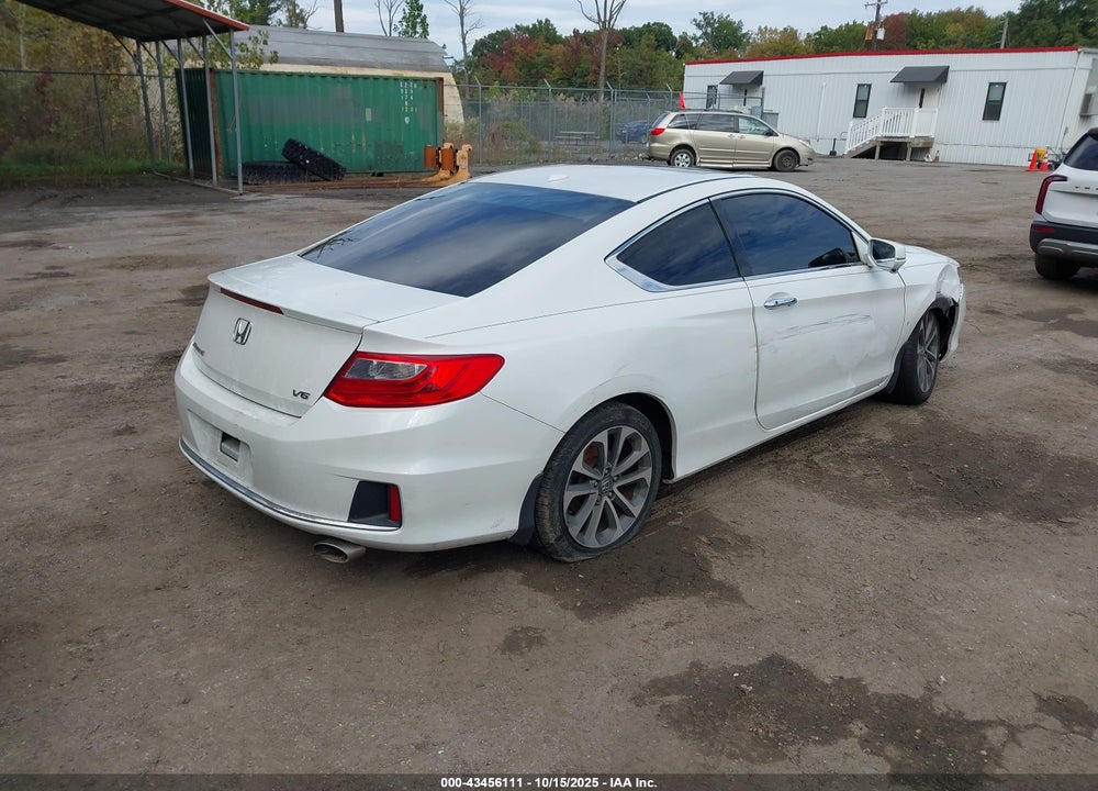 2013 HONDA ACCORD VIN: 1HGCT2B88DA010649