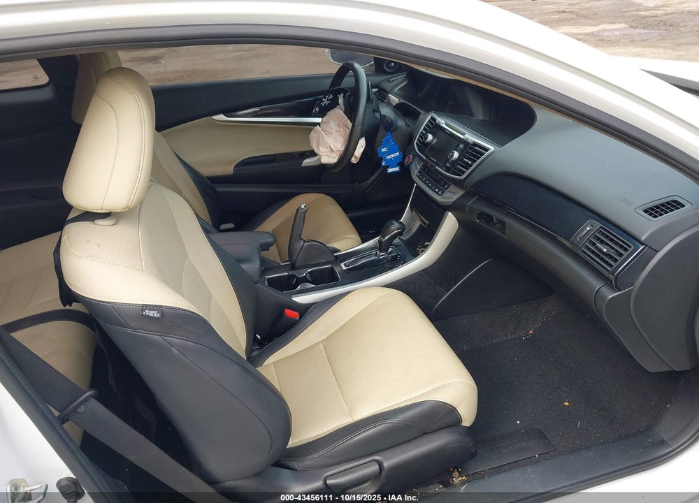 2013 HONDA ACCORD VIN: 1HGCT2B88DA010649