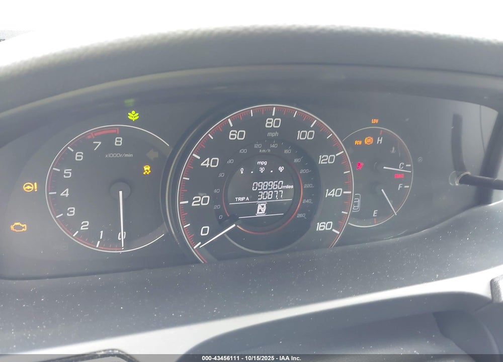 2013 HONDA ACCORD VIN: 1HGCT2B88DA010649