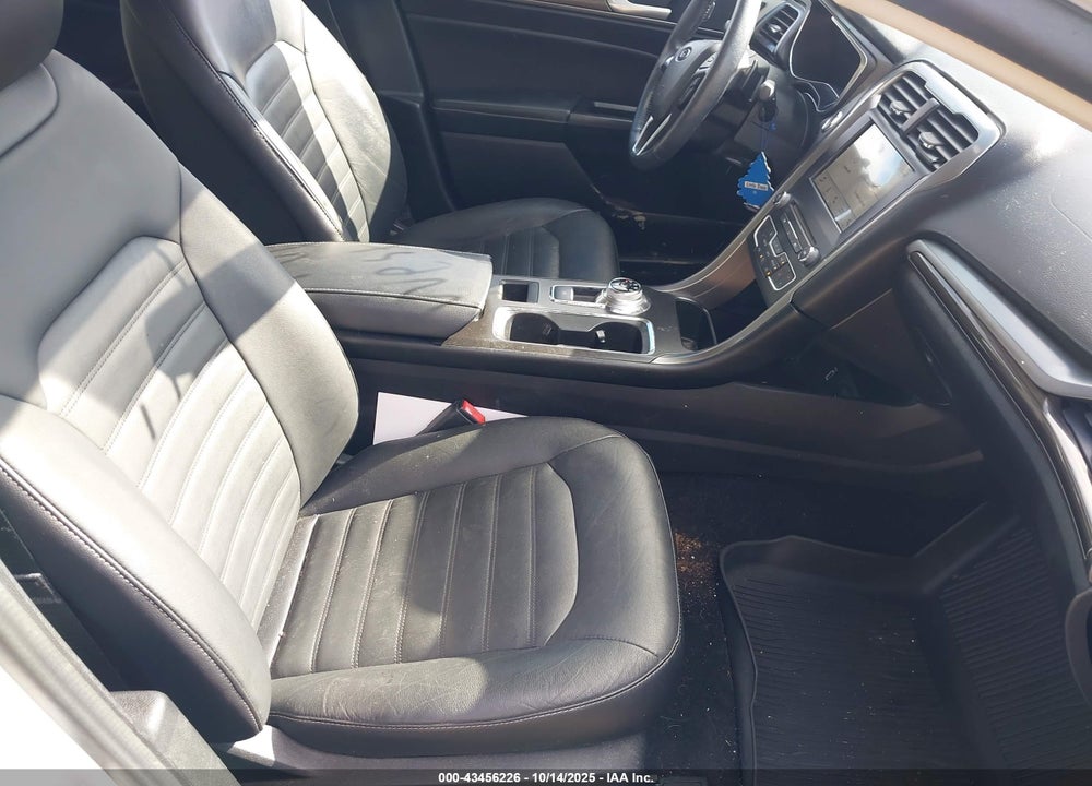 2017 FORD FUSION SE VIN: 3FA6P0H90HR266371