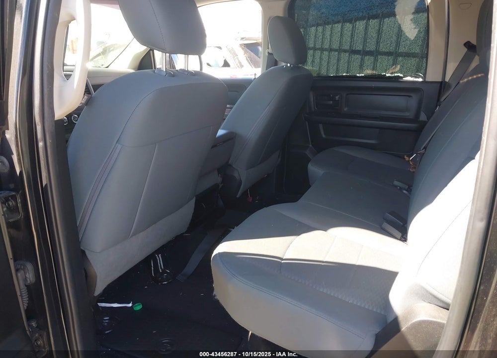 2017 RAM 1500 EXPRESS 4X2 5'7 BOX VIN: 1C6RR6KT0HS833750