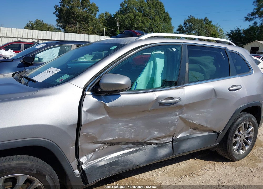 2019 JEEP CHEROKEE LATITUDE PLUS FWD VIN: 1C4PJLLB7KD420330