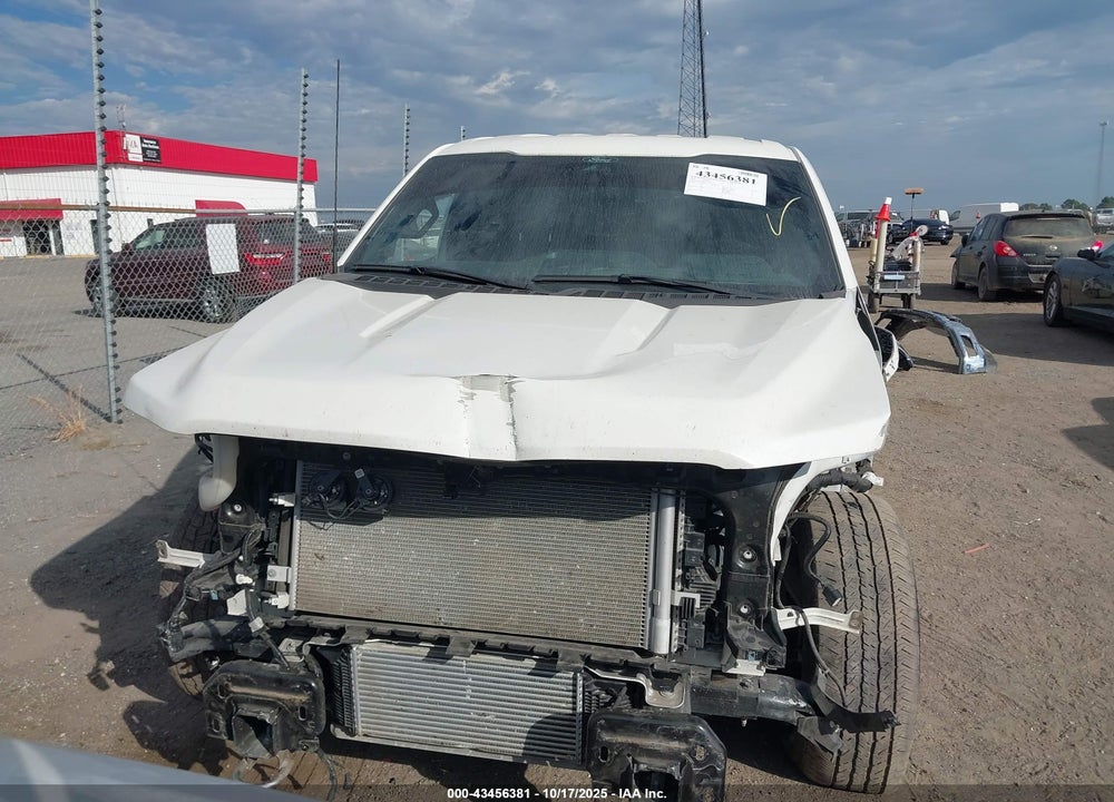 2024 FORD F-150 LARIAT VIN: 1FTFW5L88RFA77037