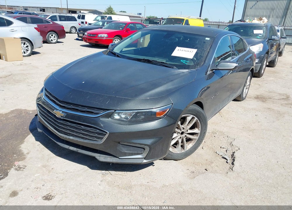 2018 CHEVROLET MALIBU LT VIN: 1G1ZD5ST8JF136108