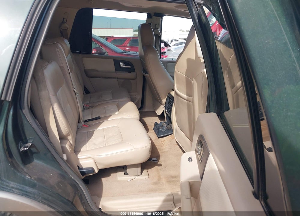 2004 FORD EXPEDITION EDDIE BAUER VIN: 1FMPU18L54LA84100
