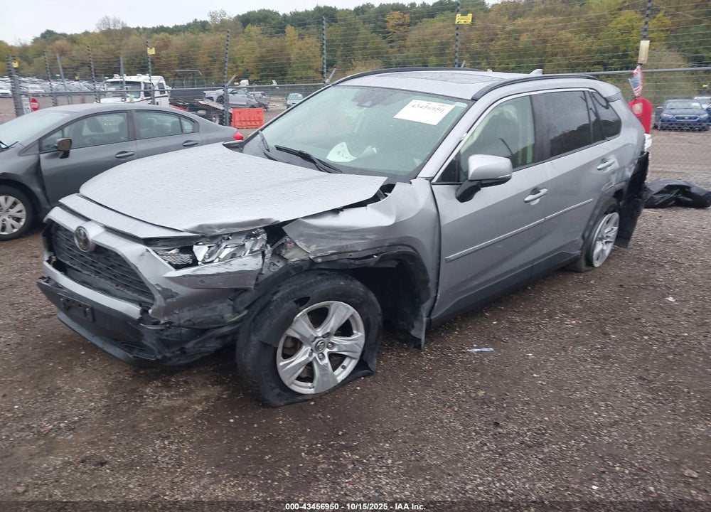 2019 TOYOTA RAV4 XLE VIN: JTMP1RFV4KD511774