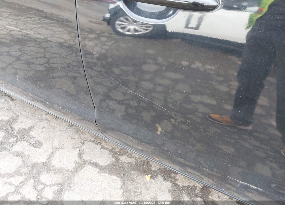 2017 KIA SEDONA L VIN: KNDMA5C17H6272571
