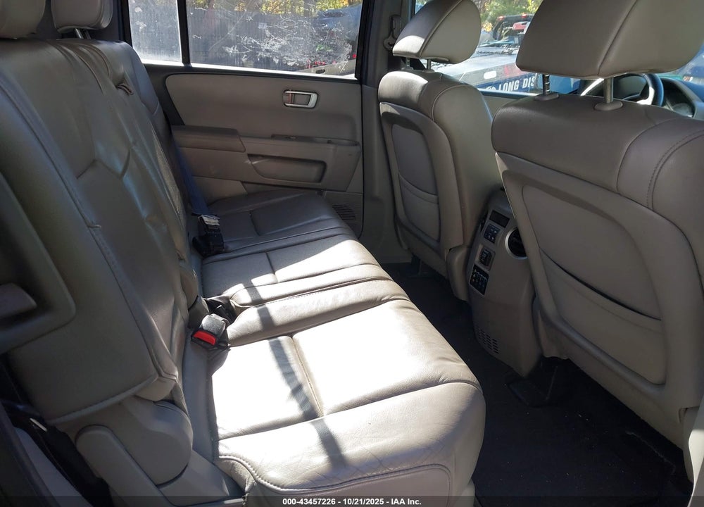 2012 HONDA PILOT VIN: 5FNYF4H66CB072957
