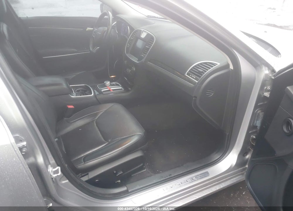 2017 CHRYSLER 300C VIN: 2C3CCAEG1HH645638