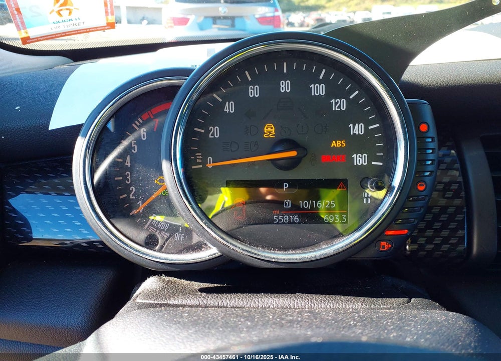 2015 MINI HARDTOP COOPER S VIN: WMWXP7C54F2A40380