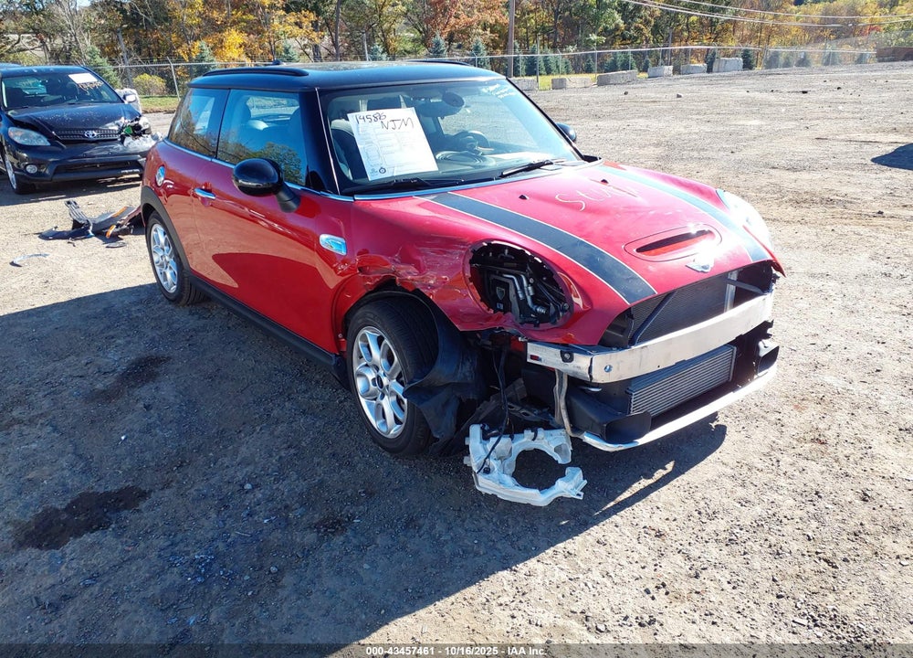2015 MINI HARDTOP COOPER S VIN: WMWXP7C54F2A40380