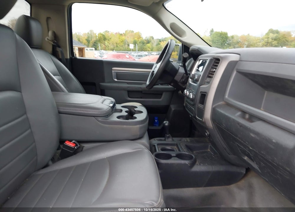 2014 RAM 2500 TRADESMAN VIN: 3C6LR5AT1EG172363