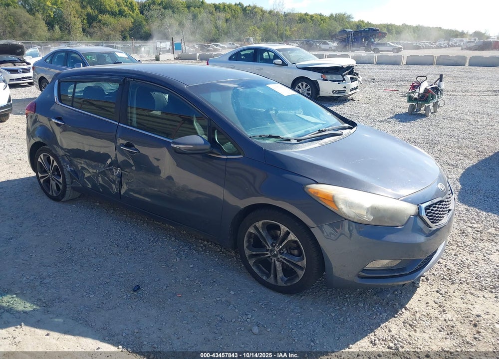 2016 KIA FORTE EX VIN: KNAFX5A82G5593104