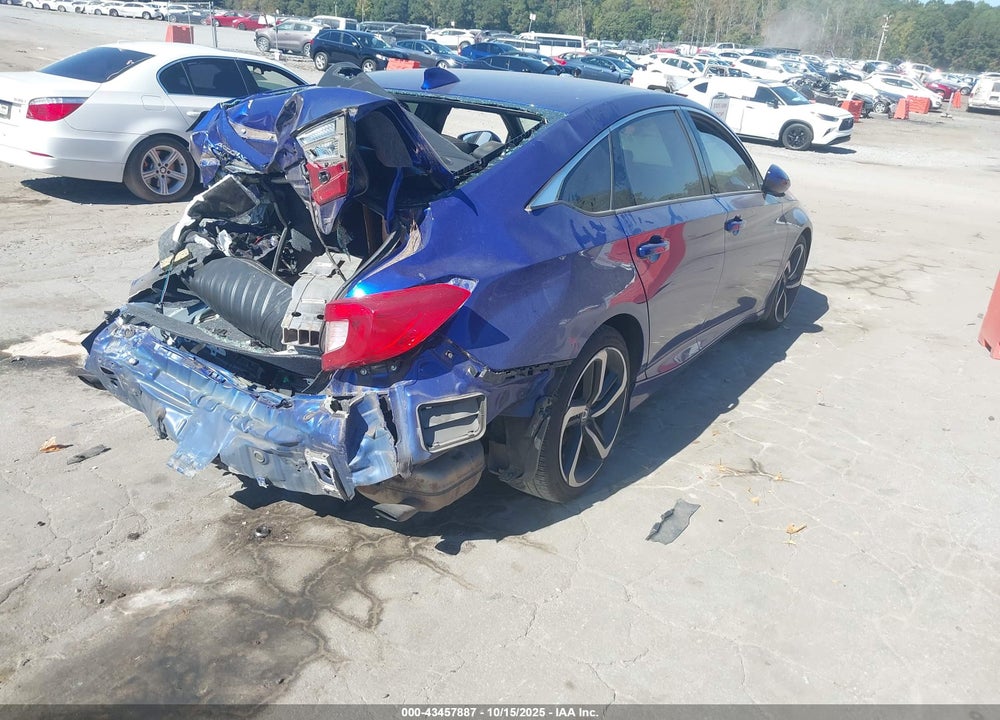 2018 HONDA ACCORD VIN: 1HGCV1F33JA151577