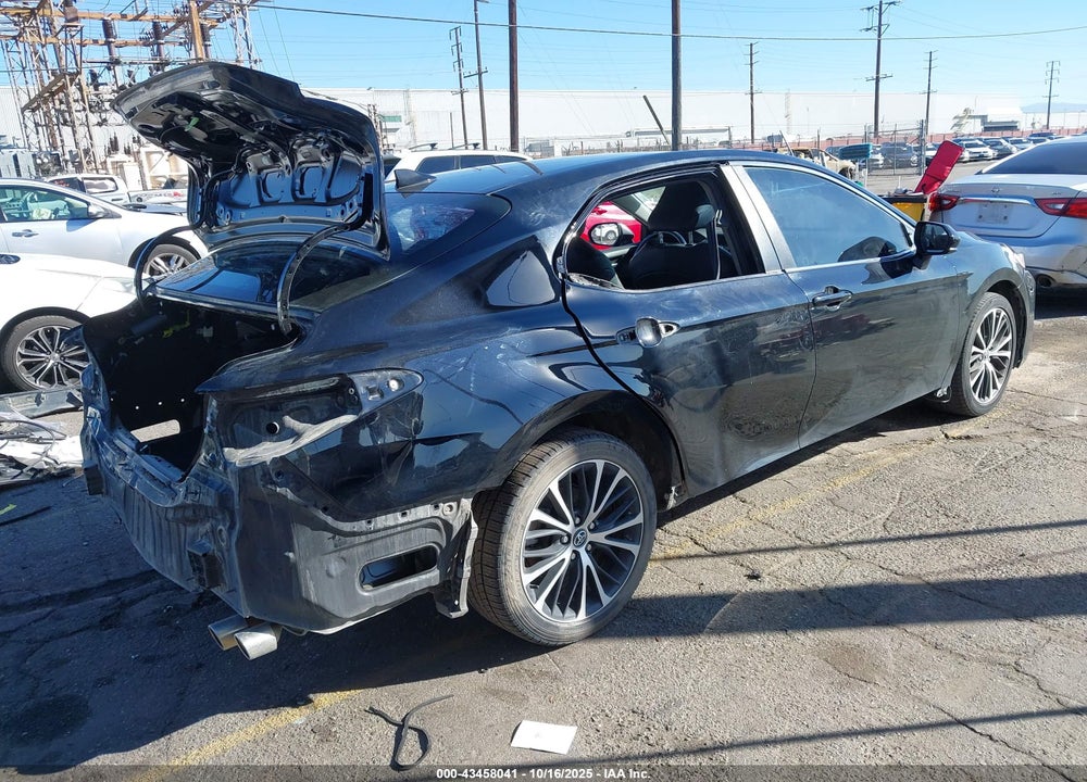 2020 TOYOTA CAMRY SE VIN: 4T1G11AK2LU882203