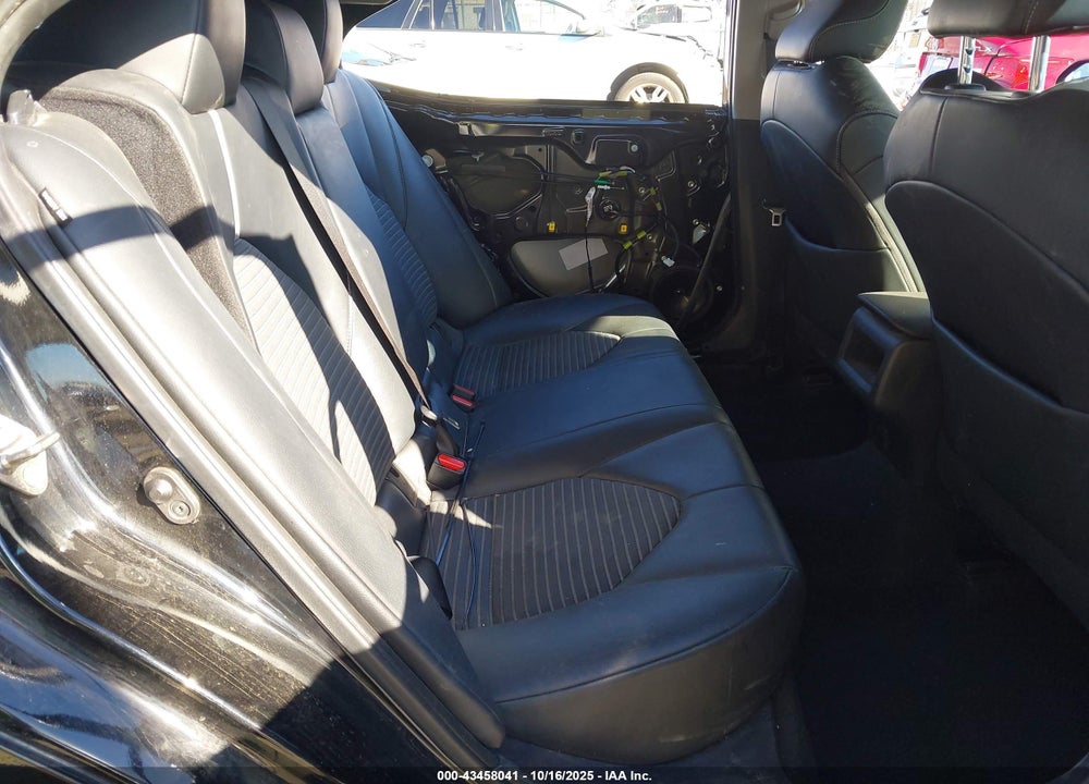 2020 TOYOTA CAMRY SE VIN: 4T1G11AK2LU882203