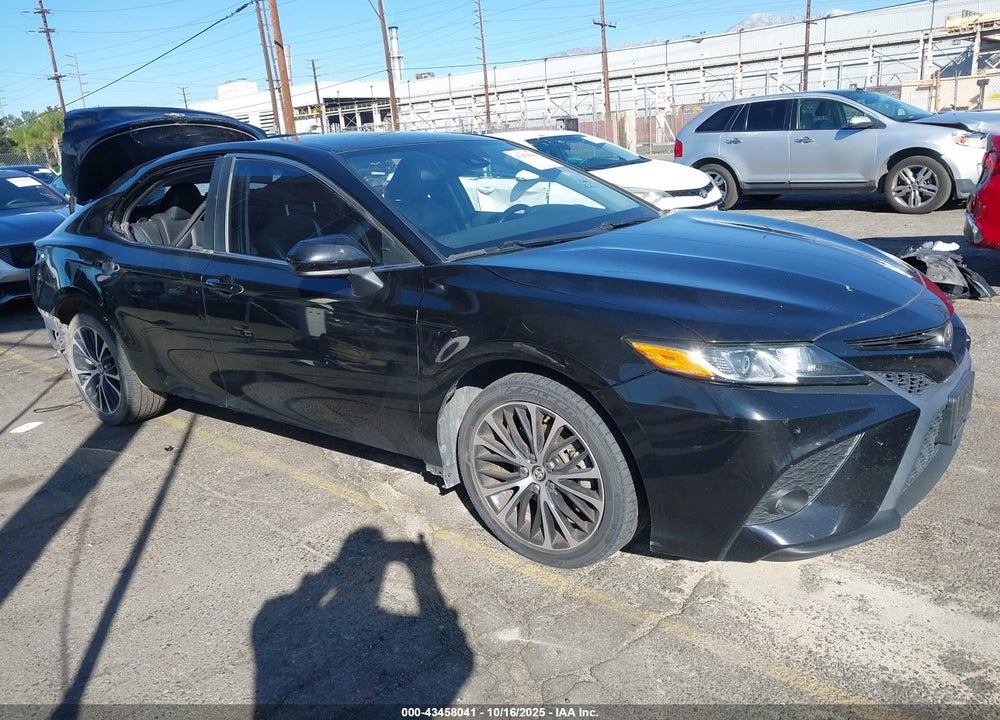 2020 TOYOTA CAMRY SE VIN: 4T1G11AK2LU882203