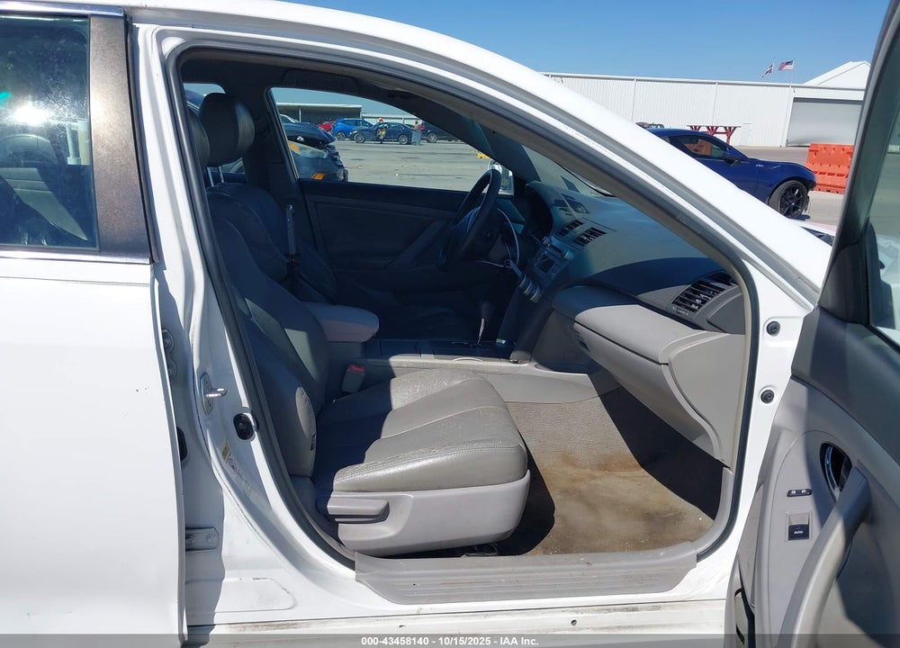2011 TOYOTA CAMRY LE VIN: 4T4BF3EK1BR136105