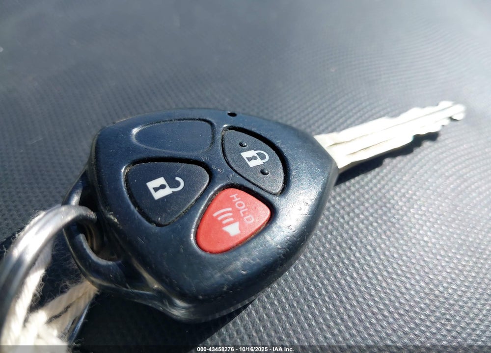 2011 TOYOTA MATRIX VIN: 2T1KU4EE5BC720170