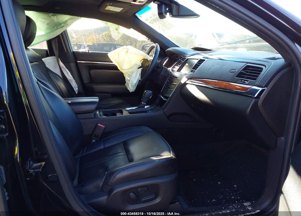 2015 LINCOLN MKS VIN: 1LNHL9EK2FG602211