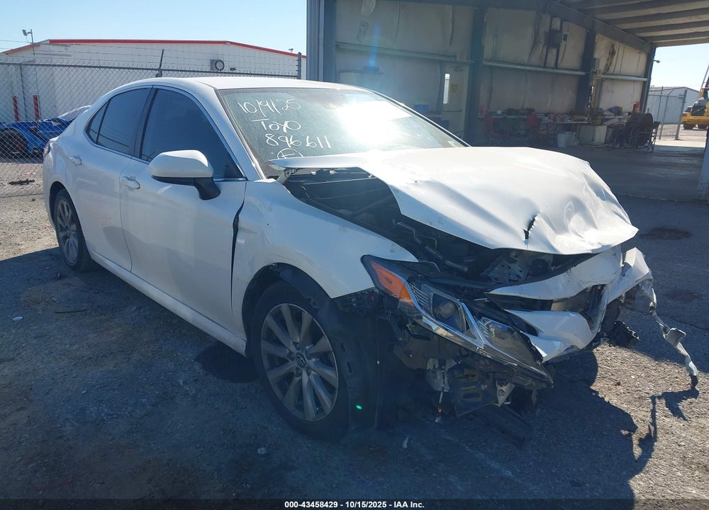 2020 TOYOTA CAMRY LE VIN: 4T1C11AK1LU896611