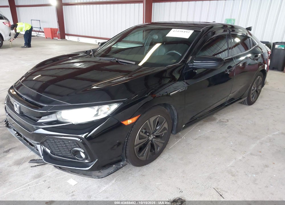 2018 HONDA CIVIC VIN: SHHFK7H73JU400716