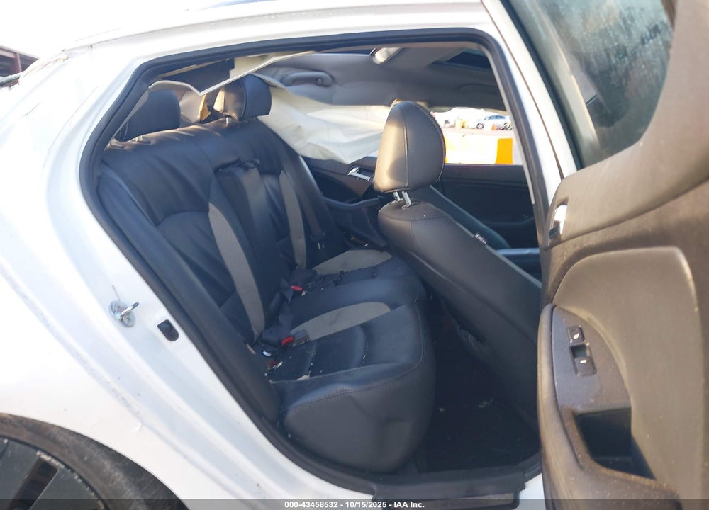 2012 KIA OPTIMA SX VIN: 5XXGR4A60CG011937