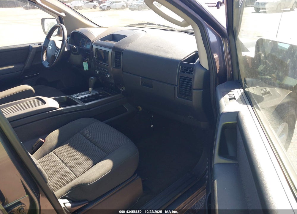 2011 NISSAN TITAN VIN: 1N6AA0ED5BN308801