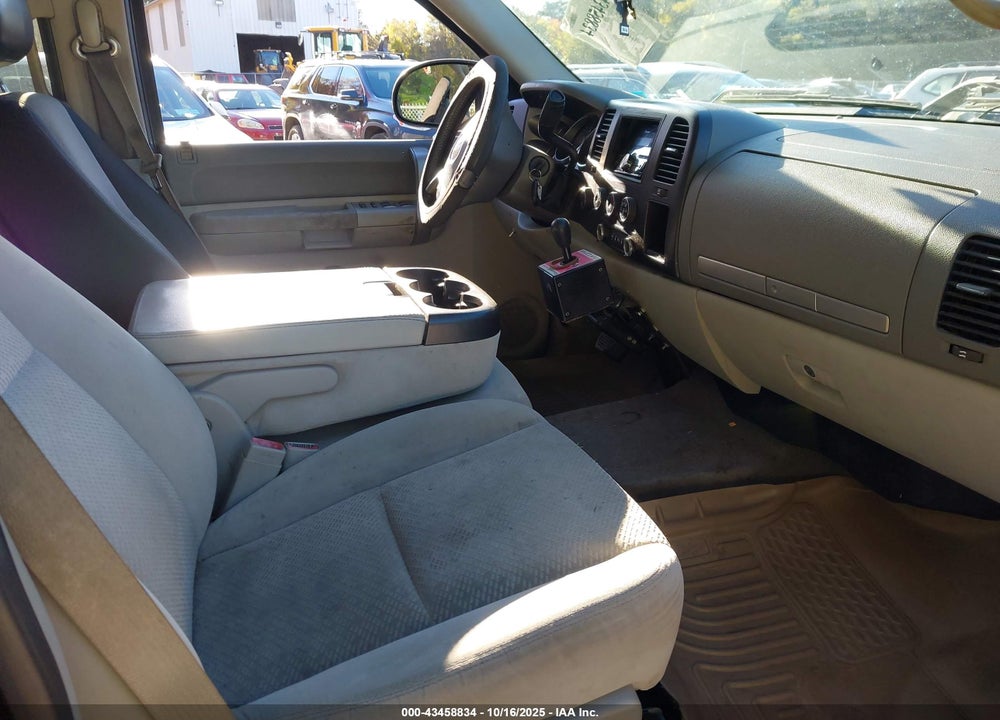 2007 GMC SIERRA 1500 VIN: 2GTEK133571639081